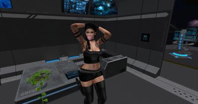Alicia  Loves dancing